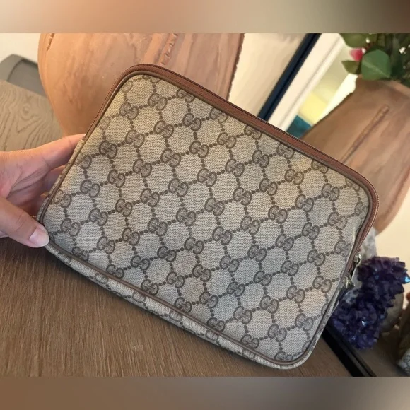 Gucci GG Pouch - Picture 3 of 12